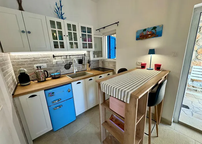 Apartment Apatmani Jugo I Bura Jadranovo