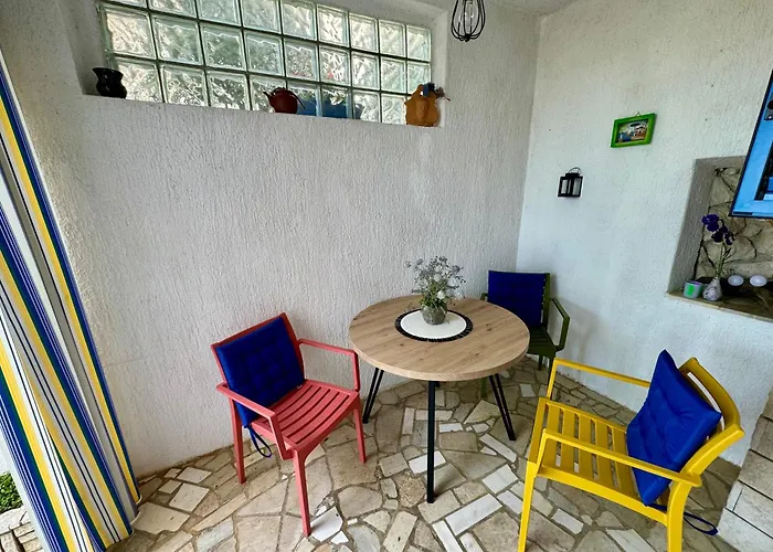 Apartment Apatmani Jugo I Bura Jadranovo