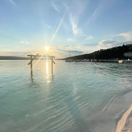 Lägenhet Apatmani Jugo I Bura Jadranovo