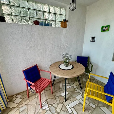 דירה Apatmani Jugo I Bura יאדראנובו