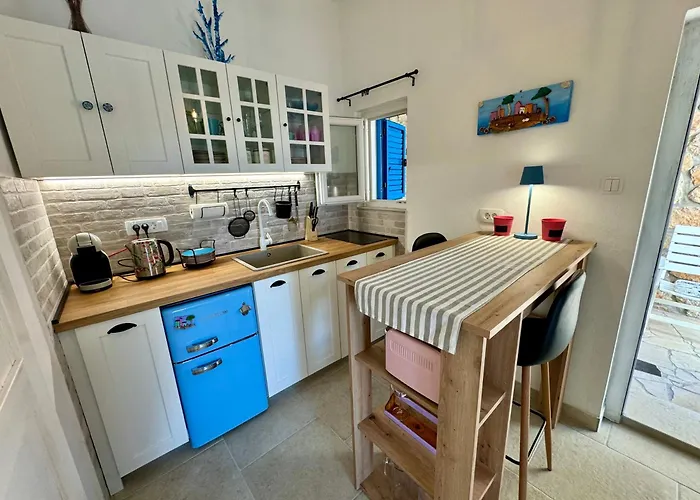 Apatmani Jugo I Bura יאדראנובו